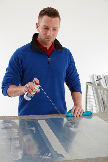 tesa® 60042 Professional Zmywacz w sprayu